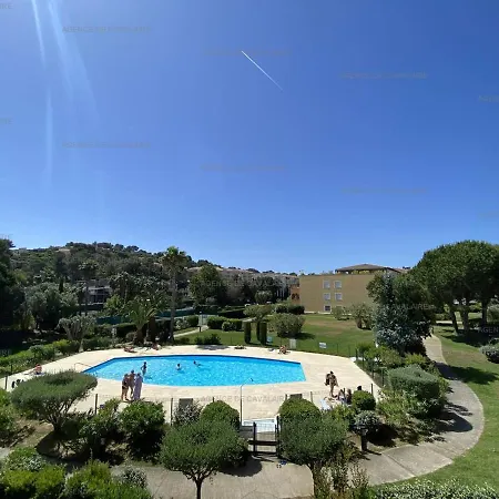 Location 3 Avec Piscine, Tennis Et Garage - Clim, Terrasse Et Proche - Fr-1-100-279 * Cavalaire-sur-Mer